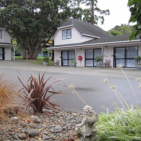 Camellia Court Motel Lower Hutt Exterior foto