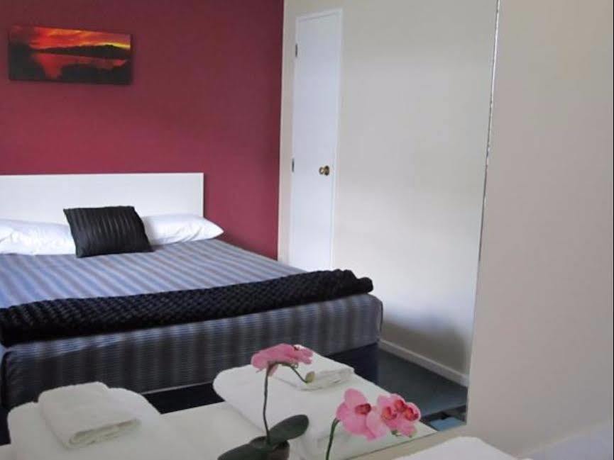 Camellia Court Motel Lower Hutt Exterior foto